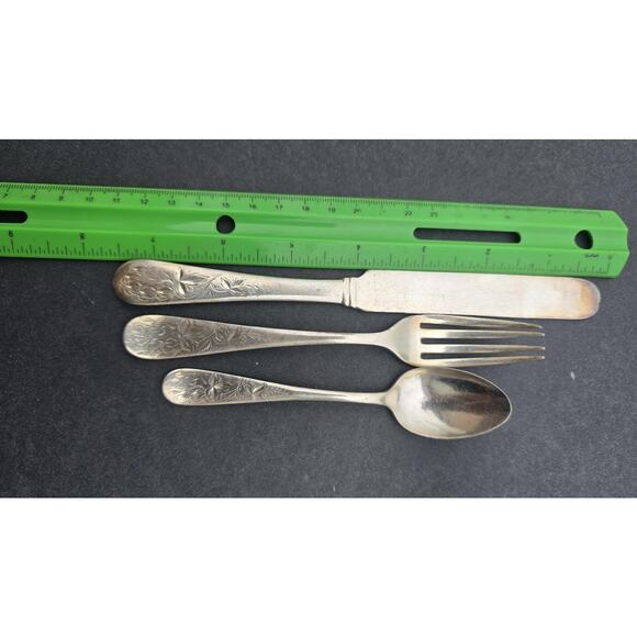 Vintage Holmes & Edwards XIV Silverplate Flatware Set Knife Fork Spoon Floral En - Picture 9 of 9